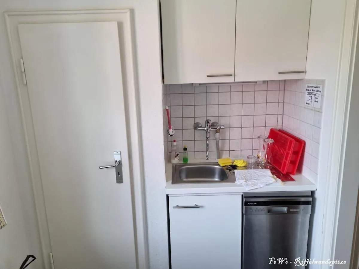 Haus Kreuzeckwiese - Fewo Riffelwandspitze جارمش بارتنكيرشن جارمش بارتنكيرشن