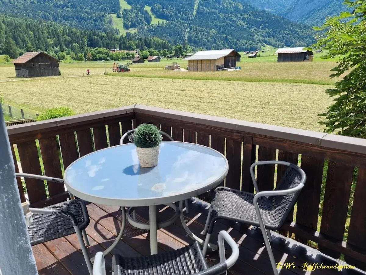 شقة Haus Kreuzeckwiese - Fewo Riffelwandspitze جارمش بارتنكيرشن ألمانيا